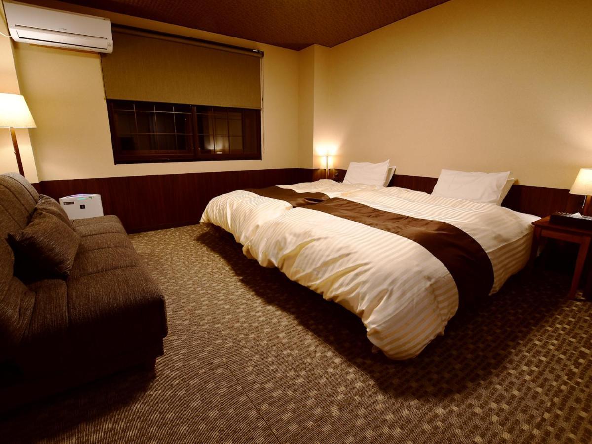 Hotel Kutsurogijyuku Shintaki à Aizuwakamatsu Extérieur photo