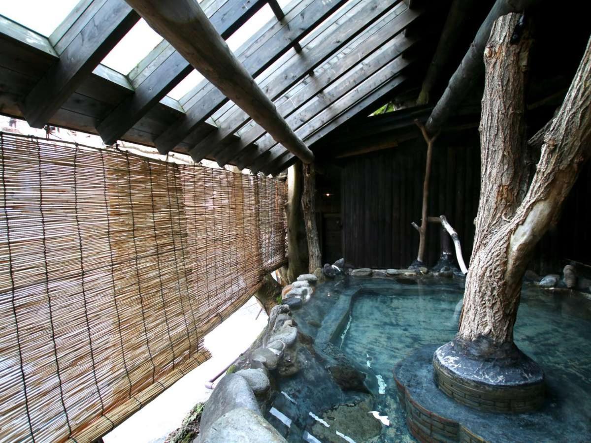 Hotel Kutsurogijyuku Shintaki à Aizuwakamatsu Extérieur photo