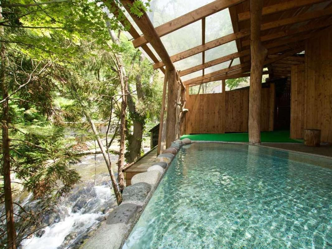 Hotel Kutsurogijyuku Shintaki à Aizuwakamatsu Extérieur photo