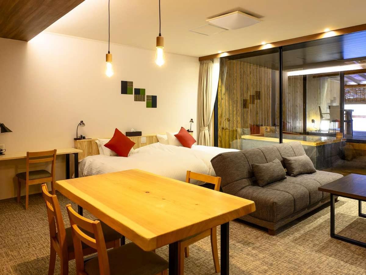 Hotel Kutsurogijyuku Shintaki à Aizuwakamatsu Extérieur photo