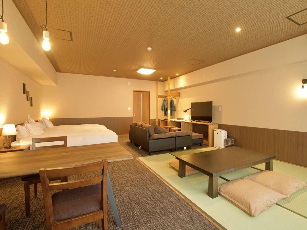 Hotel Kutsurogijyuku Shintaki à Aizuwakamatsu Extérieur photo